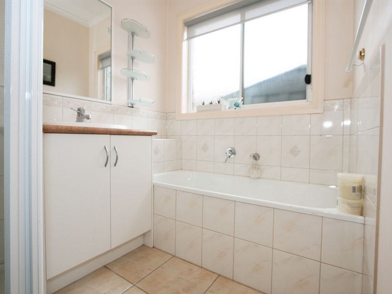 1/51 Avalon Road, Rowville VIC 3178