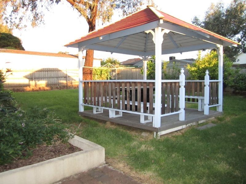 82 Coleman Road, Wantirna South VIC 3152