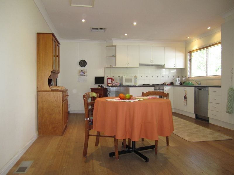 32 Orchard Road, Bayswater VIC 3153