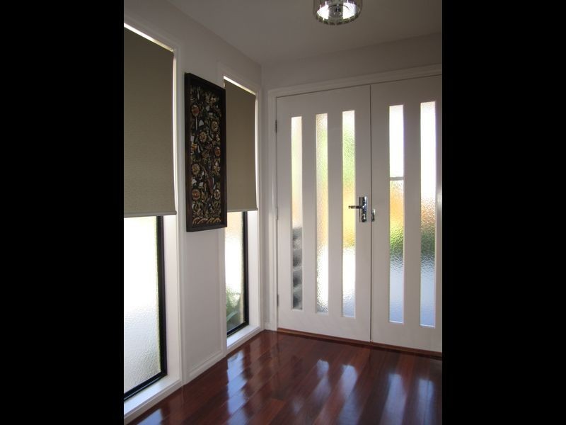 2/11 Rickards Avenue, Knoxfield VIC 3180
