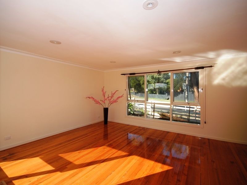 38 Lewis Road, Wantirna South VIC 3152