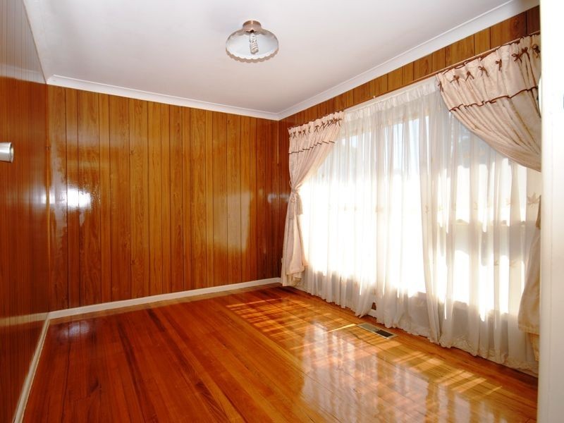 38 Lewis Road, Wantirna South VIC 3152