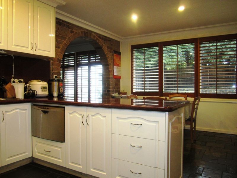 18 Ajax Drive, Wheelers Hill VIC 3150