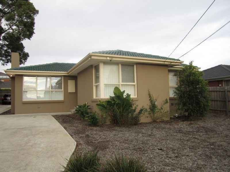 1/8 Harley Street, Knoxfield VIC 3180