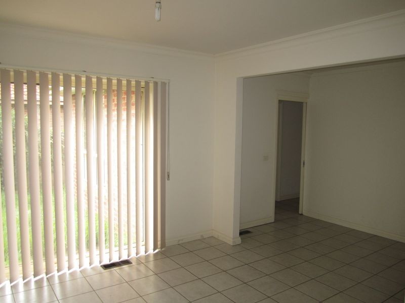 2/3 Koonawarra Street, Clayton VIC 3168