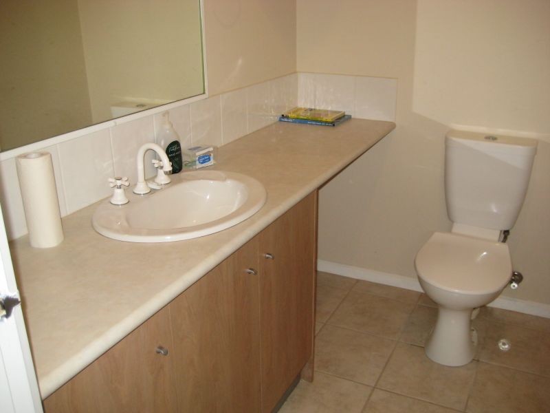 42/105 Mountain Highway, Wantirna VIC 3152