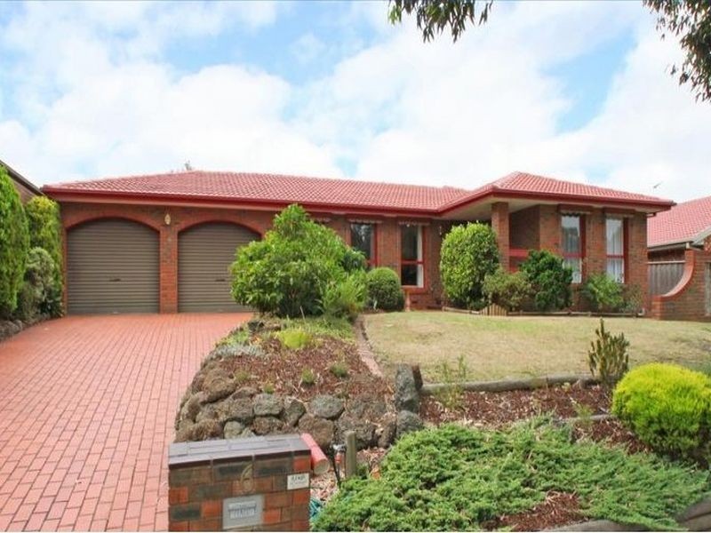 66 Lakeside Boulevard, Rowville VIC 3178