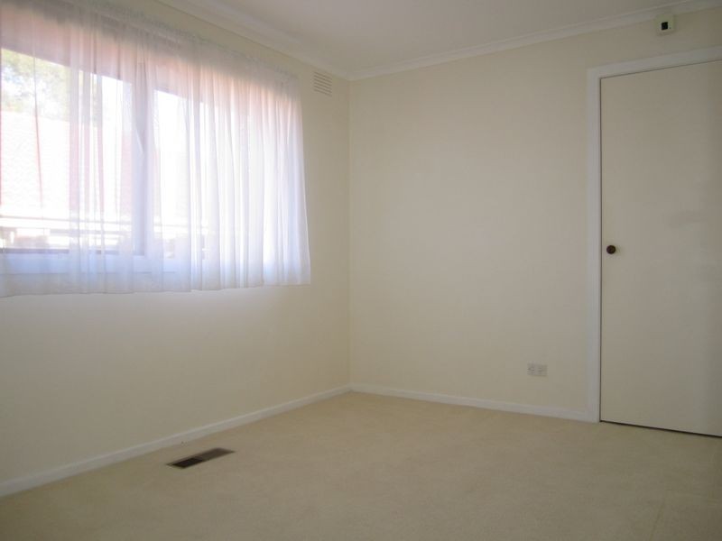 66 Lakeside Boulevard, Rowville VIC 3178