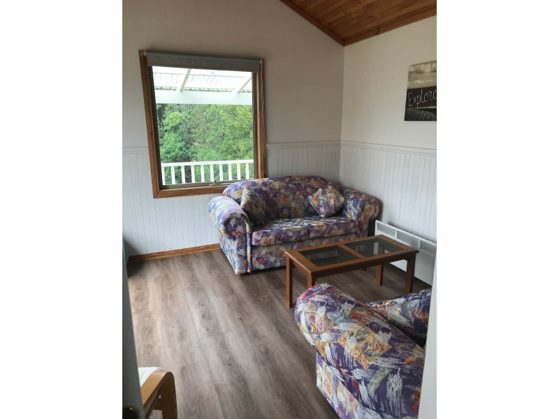 17 Gardner Street, Beech Forest VIC 3237