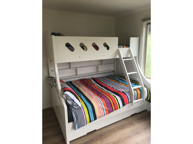 17 Gardner Street, Beech Forest VIC 3237