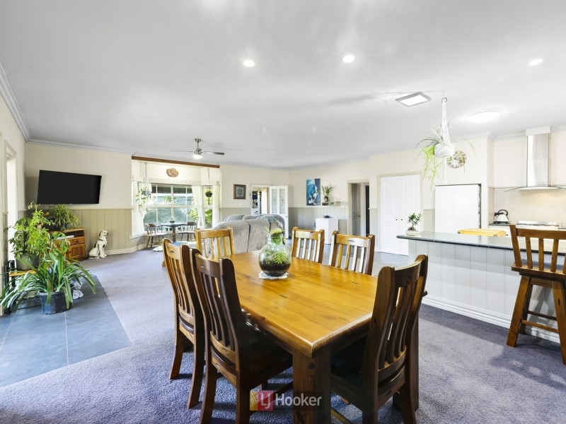 205 Deans Creek Road, Elliminyt VIC 3250