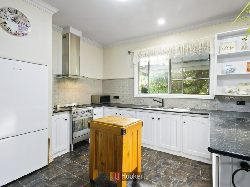 205 Deans Creek Road, Elliminyt VIC 3250