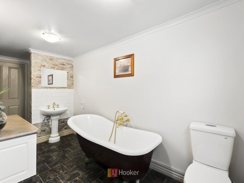 205 Deans Creek Road, Elliminyt VIC 3250