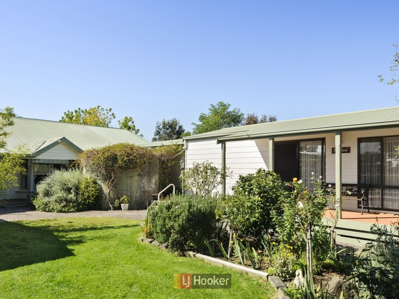 205 Deans Creek Road, Elliminyt VIC 3250