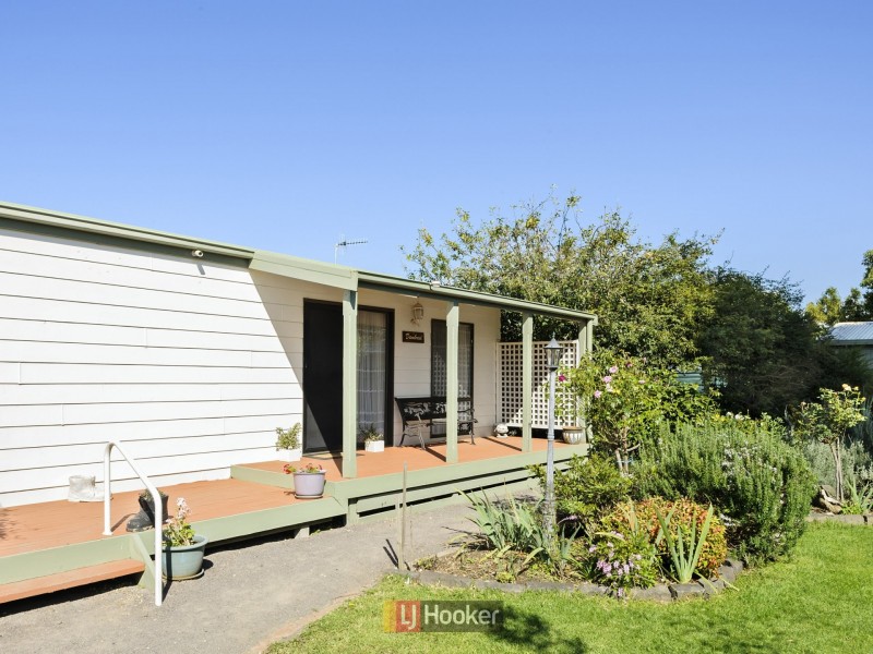 205 Deans Creek Road, Elliminyt VIC 3250