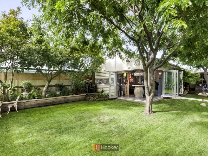 8 Woods Street, Colac VIC 3250