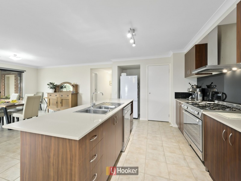 8 Deloraine Court, Elliminyt VIC 3250