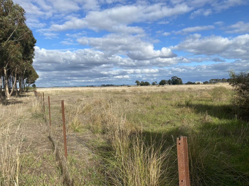 8 Oliver Street, Cressy VIC 3322