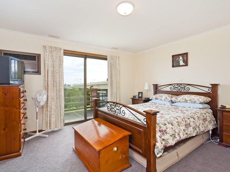 7 Toorak Crescent, Colac VIC 3250