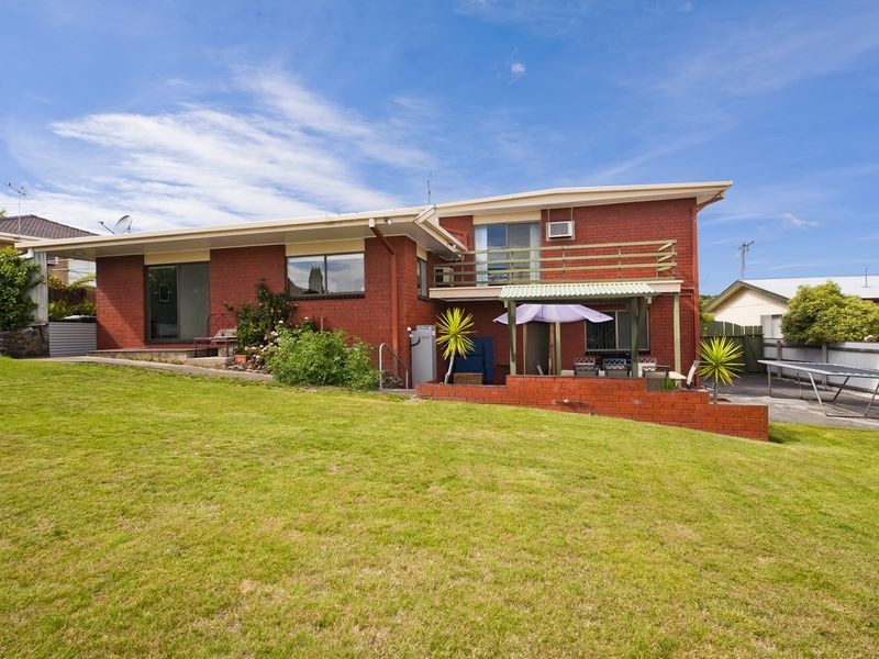 7 Toorak Crescent, Colac VIC 3250