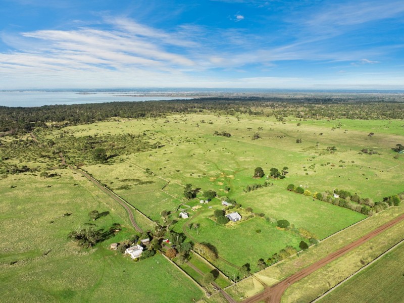 310 Harlocks Road, Pomborneit North VIC 3260