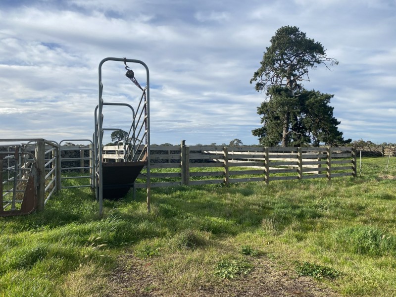 310 Harlocks Road, Pomborneit North VIC 3260