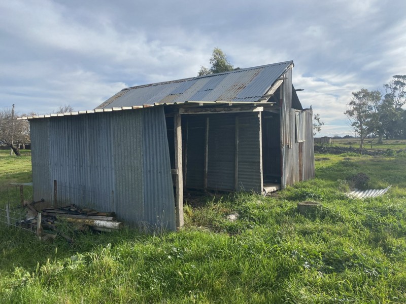 310 Harlocks Road, Pomborneit North VIC 3260