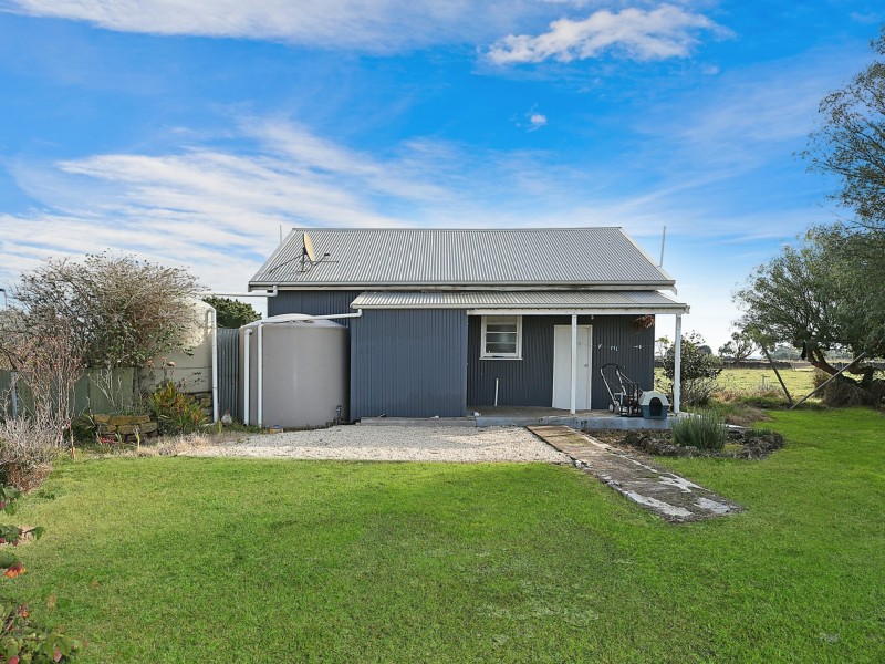 310 Harlocks Road, Pomborneit North VIC 3260
