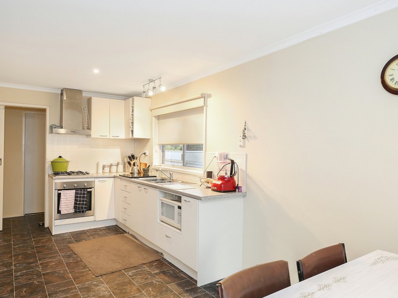 7 Nicholas Street, Colac VIC 3250