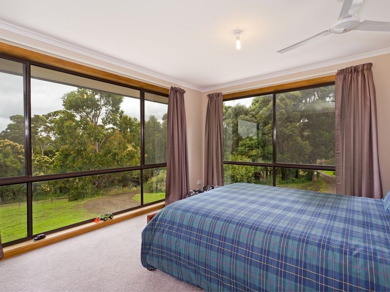 40 Everett Crescent, Barongarook VIC 3249