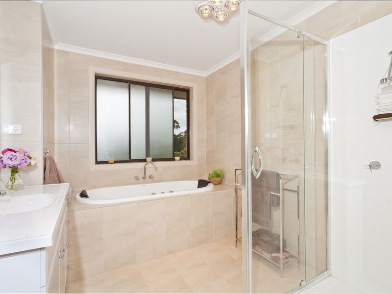 40 Everett Crescent, Barongarook VIC 3249