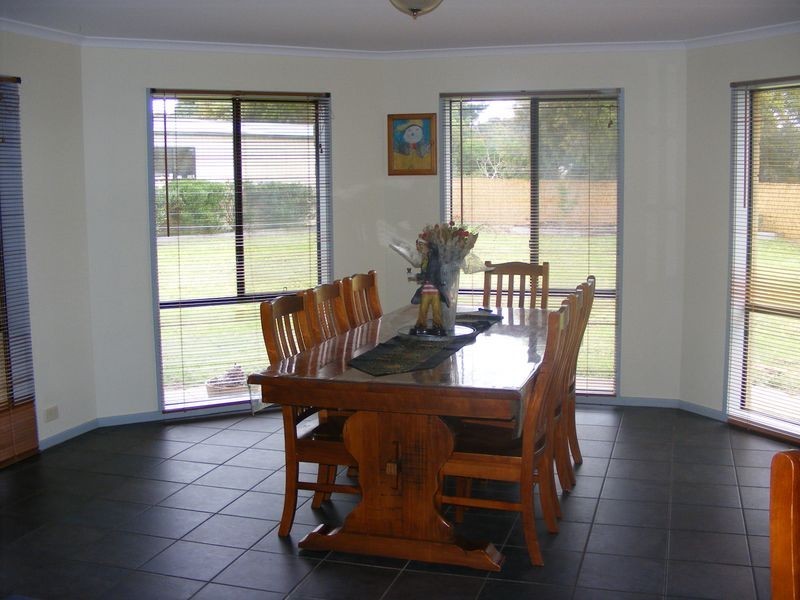 15 Neale Street, Elliminyt VIC 3250