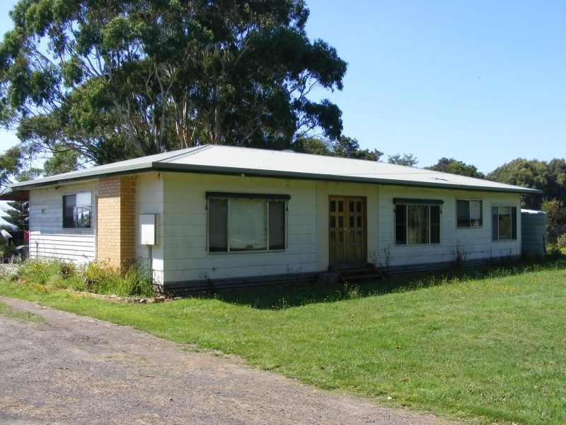 889 Princetown Road, Simpson VIC 3266