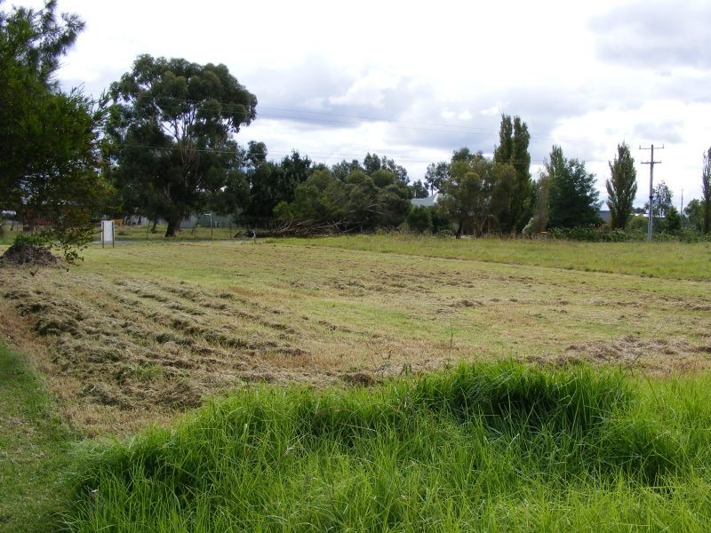 204 Armstrong Street, Elliminyt VIC 3250