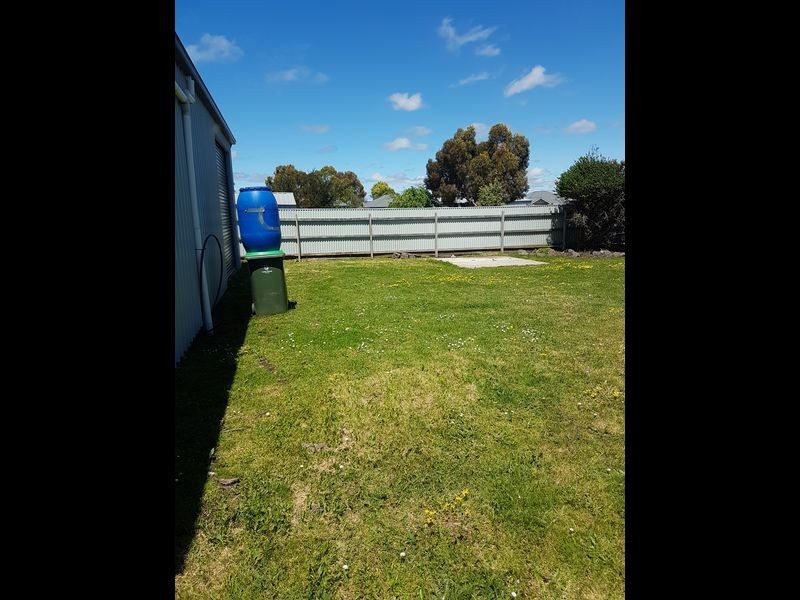 - Hart Street, Colac VIC 3250