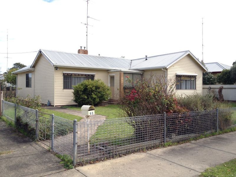 63 Sinclair Street, Colac VIC 3250