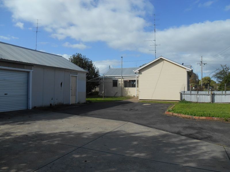 63 Sinclair Street, Colac VIC 3250