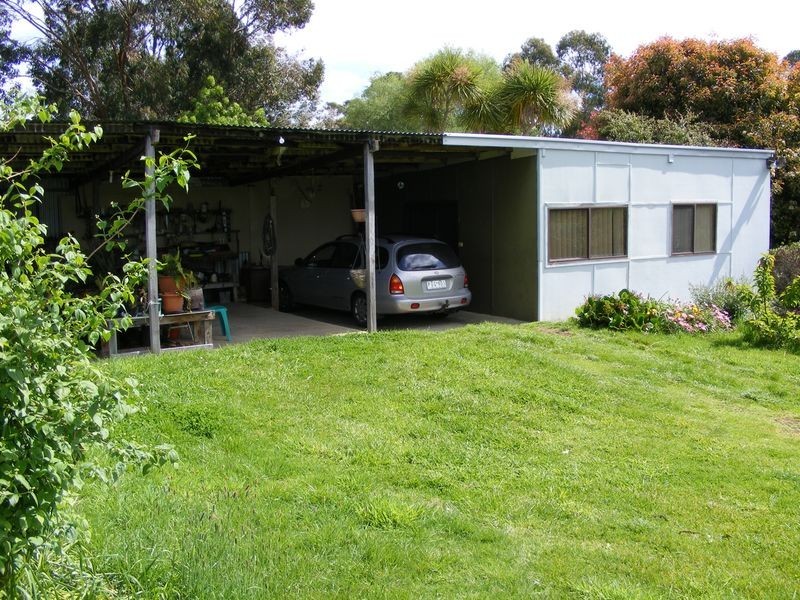 1895 Colac Lavers Hill Road, Kawarren VIC 3249