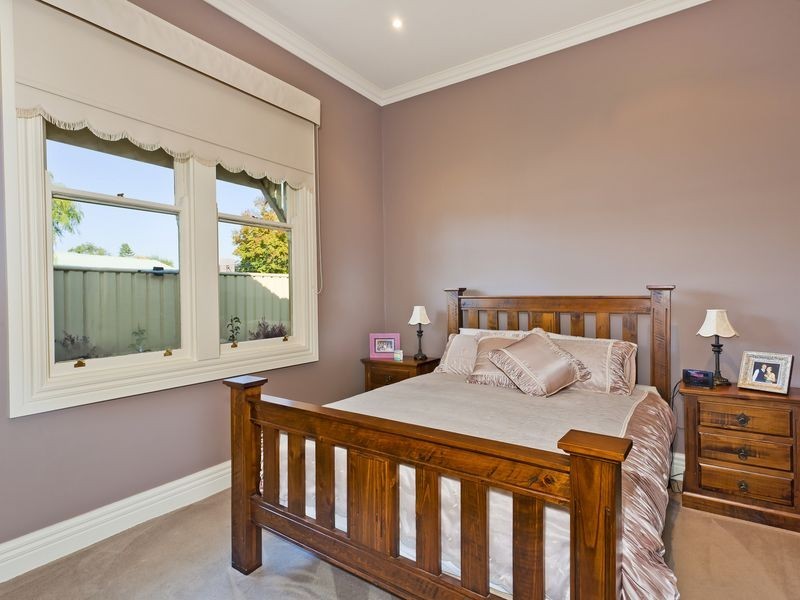 21 Armstrong Street, Colac VIC 3250