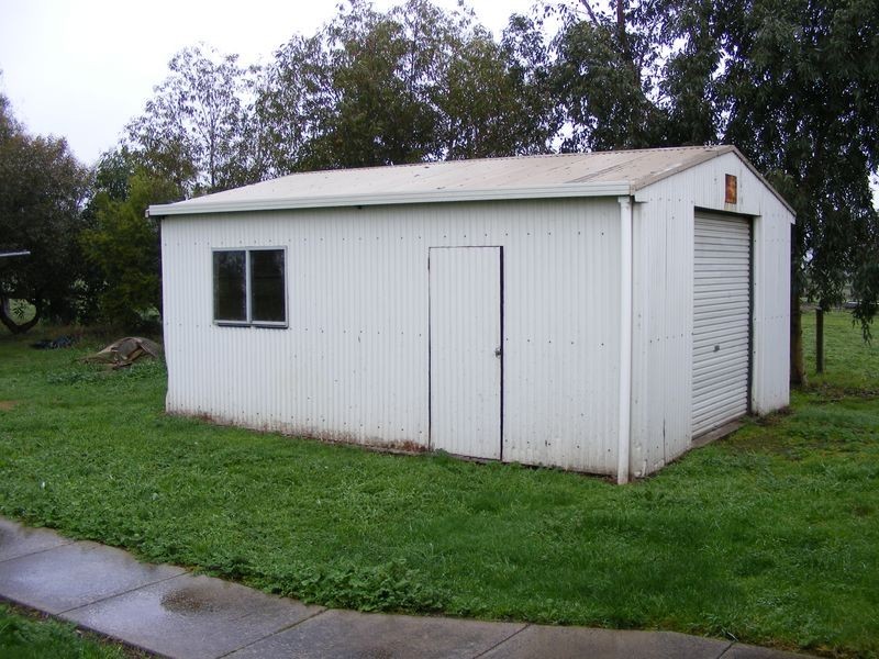 48 Irrewillipe Road, Elliminyt VIC 3250
