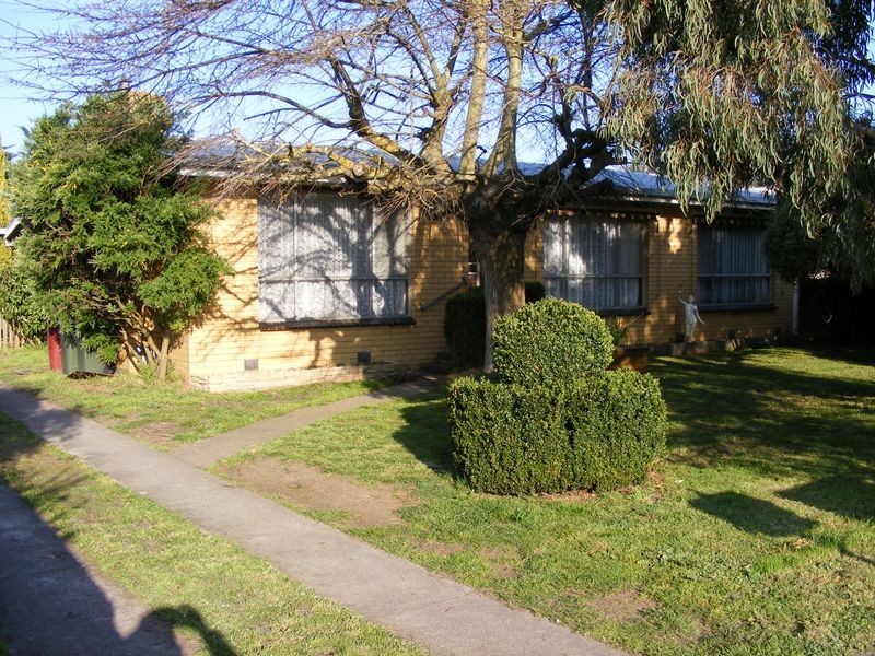 24 Ross Street, Colac VIC 3250