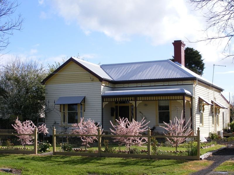 3 Coulston Street, Beeac VIC 3251