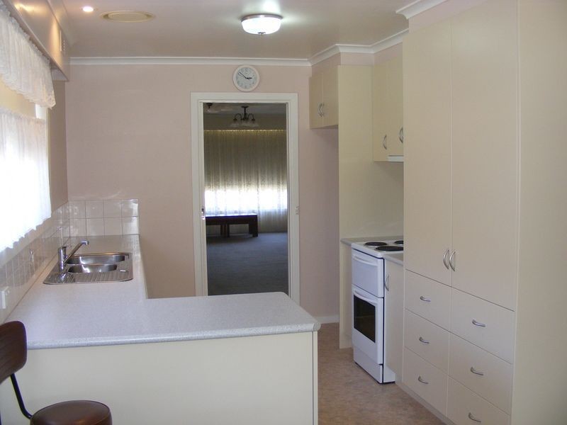 11 John Crescent, Colac VIC 3250
