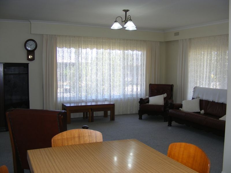 11 John Crescent, Colac VIC 3250