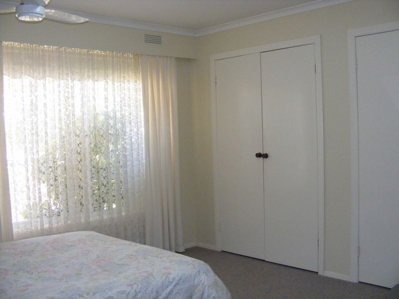 11 John Crescent, Colac VIC 3250