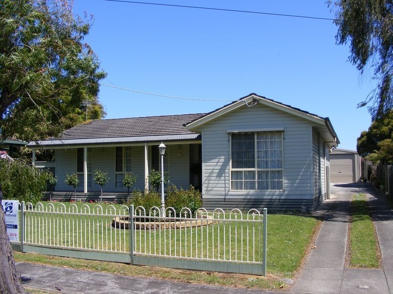 17 Williams Road, Simpson VIC 3266