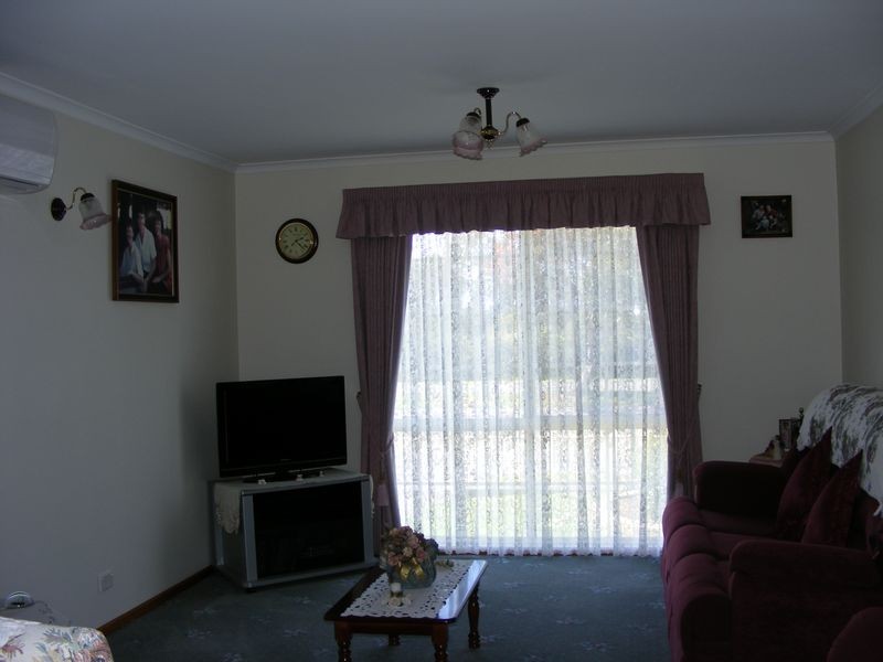 17 Williams Road, Simpson VIC 3266