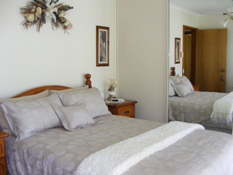 17 Williams Road, Simpson VIC 3266