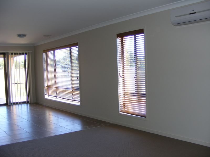 6 Fulford Crescent, Elliminyt VIC 3250