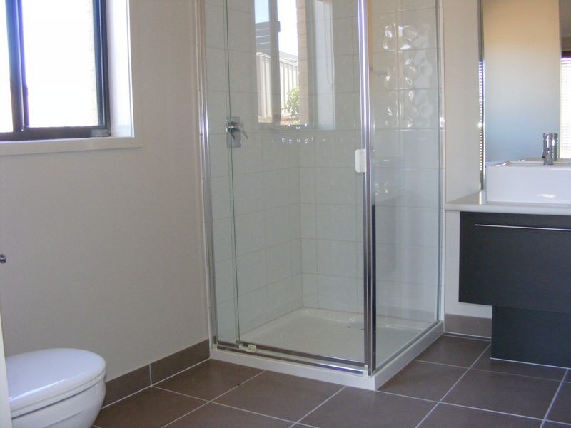 6 Fulford Crescent, Elliminyt VIC 3250